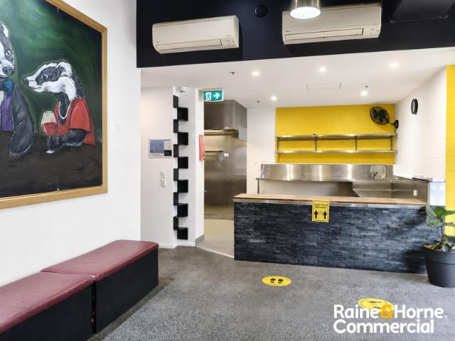 Retail for rent in Toombul, Queensland