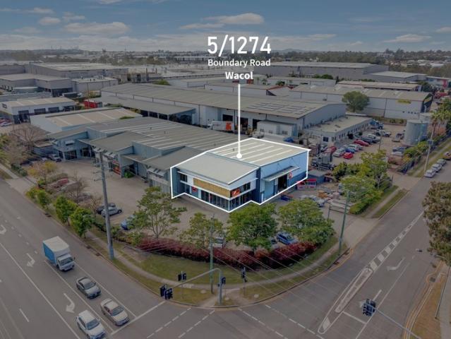 Warehouse for rent in Toombul, Queensland