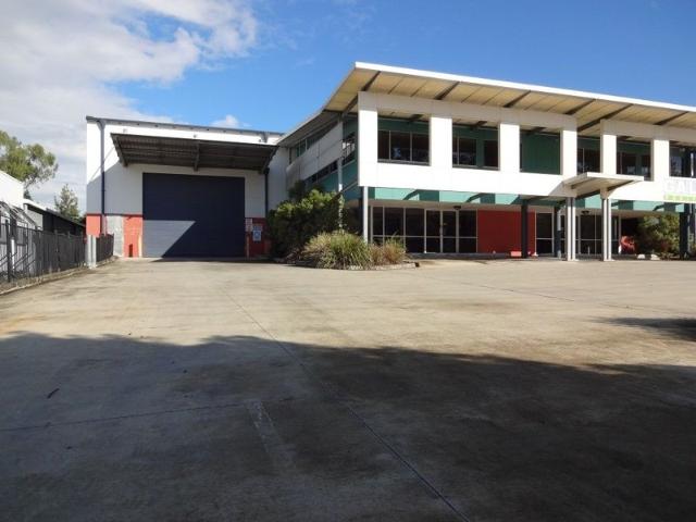 Warehouse for rent in Toombul, Queensland