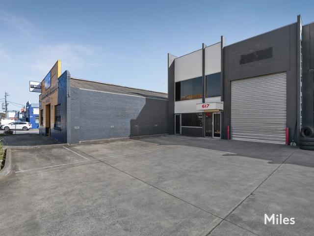 Warehouse for sale in Camerons Creek, Victoria