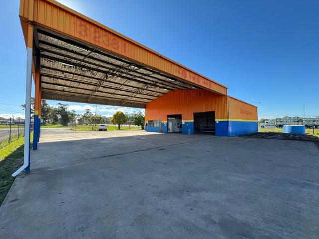 Warehouse for rent in Brocklehurst, New South Wales
