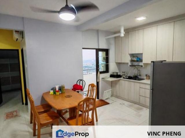Condominium for rent in Malaka