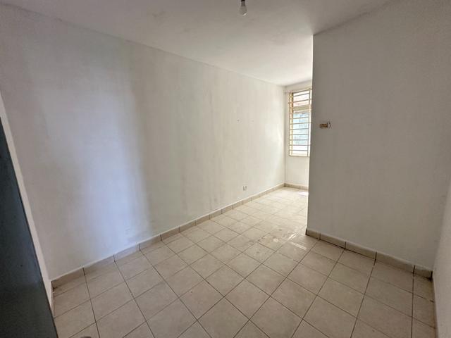 Apartment for sale in Putatan, Bahagian Pantai Barat