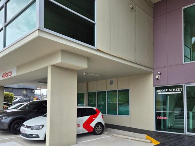 Office for rent in Toombul, Queensland