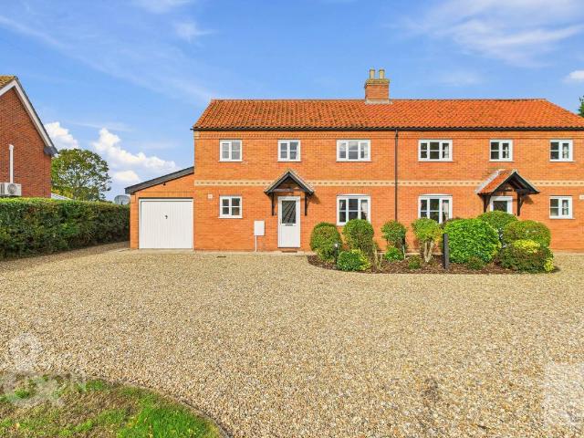 House for rent in Burgh St Peter, Norfolk