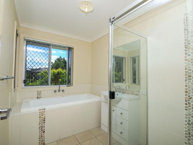 Villa for sale in Fernbrook, Queensland