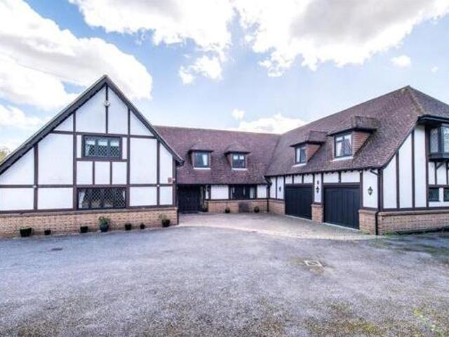 House for sale in Rochester, Kent