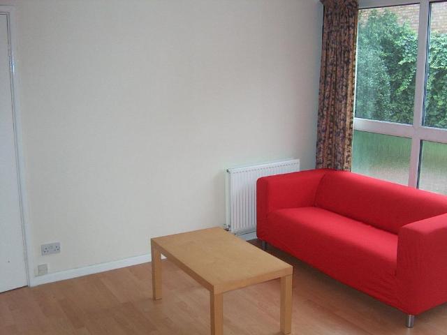 Room for rent in Tyndall's Park, Feckenham
