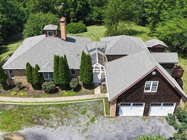 House for sale in Front Royal