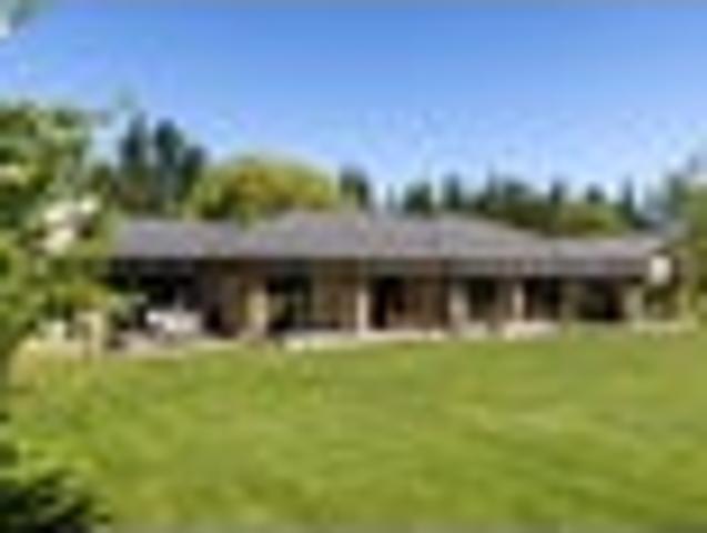 House for sale in Alexandra, Vincent Community