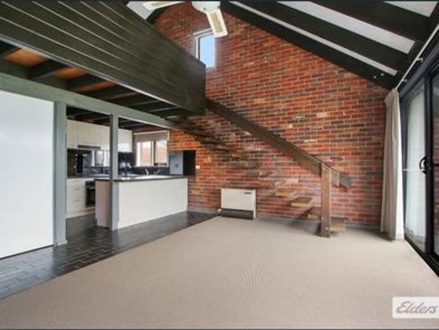 Townhouse for rent in Albury, New South Wales