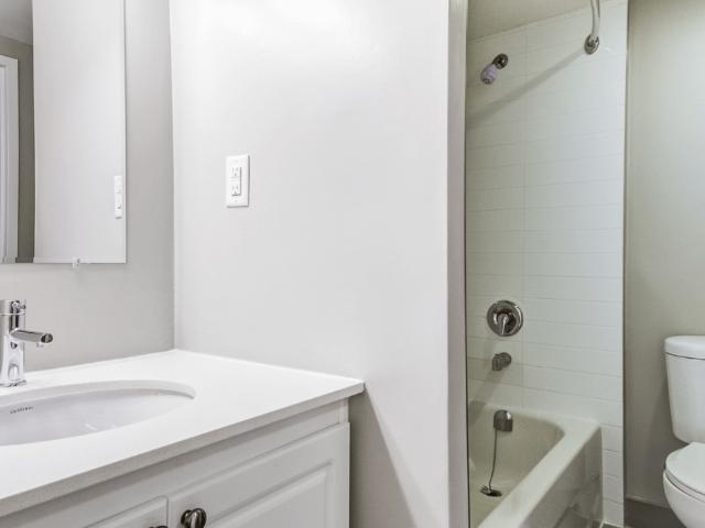 Apartment for rent in Woburn, Ontario