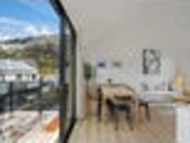 Townhouse for sale in Otakou