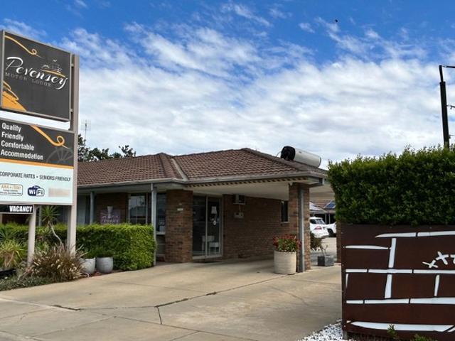 Townhouse for sale in Thyra, Victoria