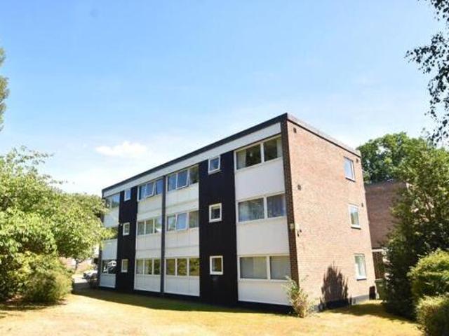 House for sale in Weybridge, Elmbridge