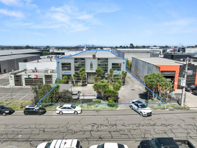 Warehouse for rent in Campbellfield, Melbourne