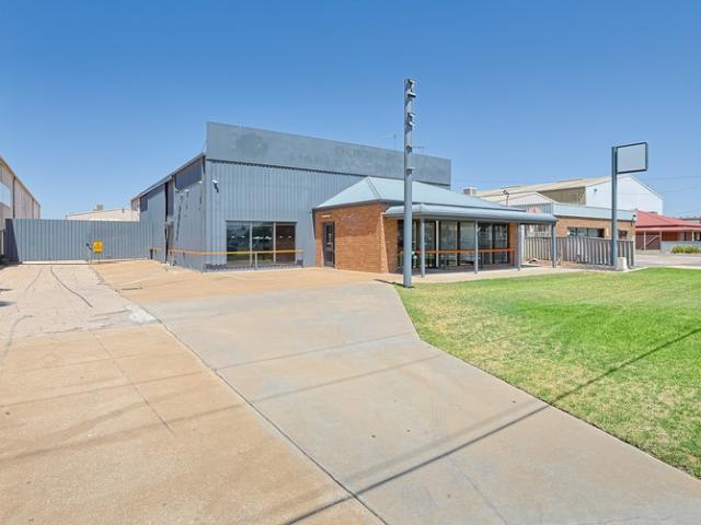 Warehouse for rent in Mildura, Victoria