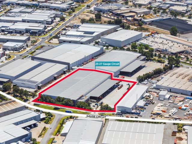 Warehouse for rent in Canning Vale, Western Australia
