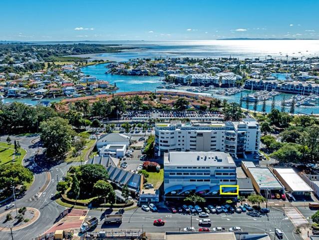 Office for rent in Toombul, Queensland