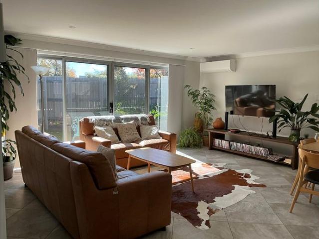 Townhouse for rent in Rocky River, New South Wales