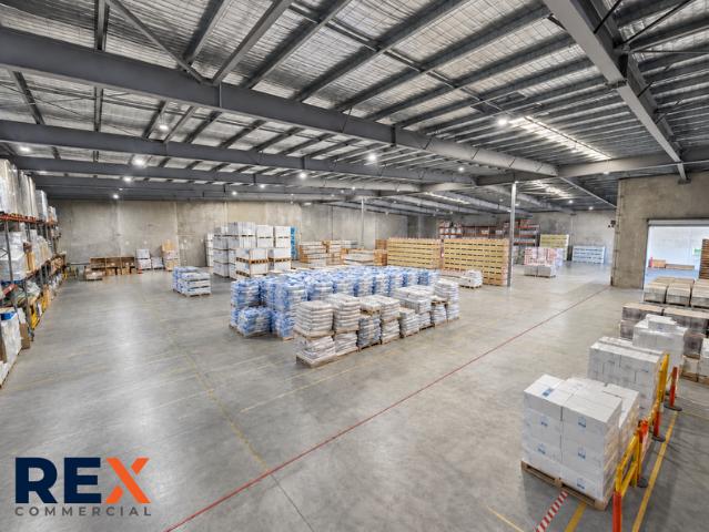Warehouse for rent in Toombul, Queensland