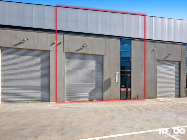 Warehouse for rent in Campbellfield, Melbourne