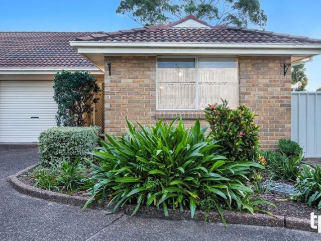Villa for sale in Ambergate, New South Wales