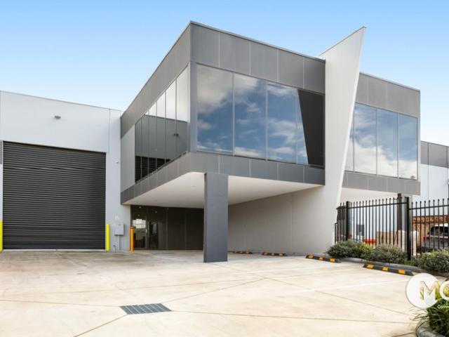 Warehouse for rent in Somerton, Victoria