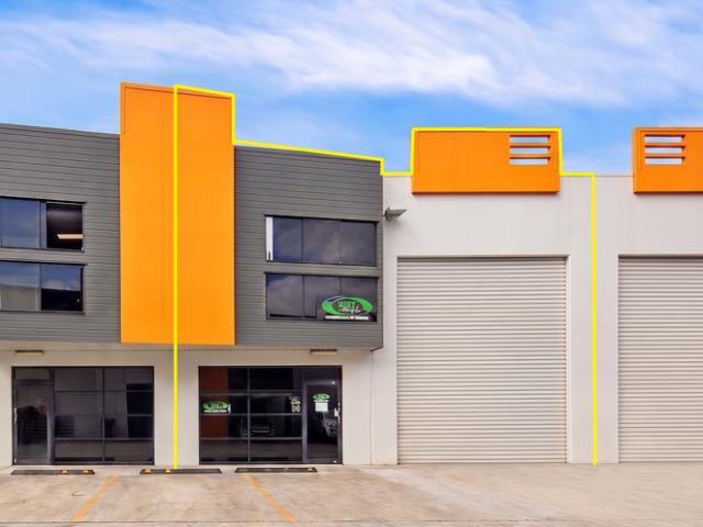 Warehouse for rent in Toombul, Queensland