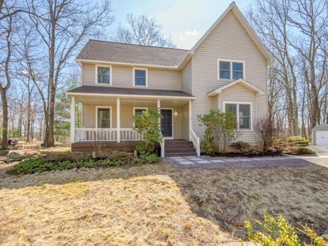 House for sale in Cresco