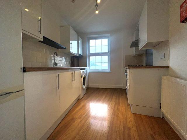 Apartment for rent in Chadwell Heath, Greater London