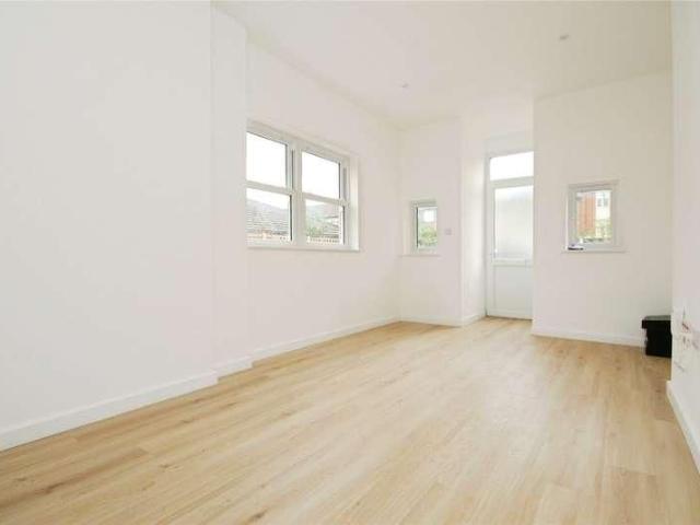 House for rent in London Borough of Barking and Dagenham, Greater London