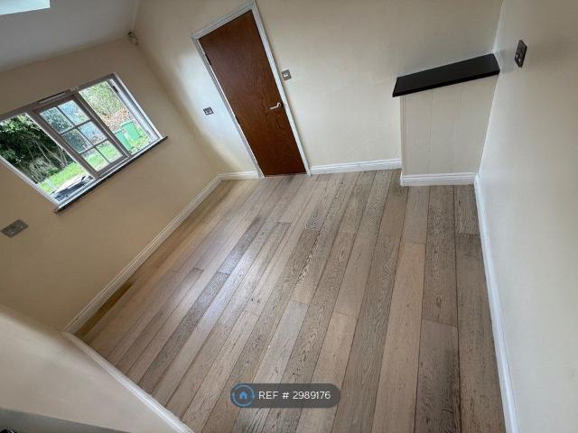 Apartment for rent in Chigwell, Epping