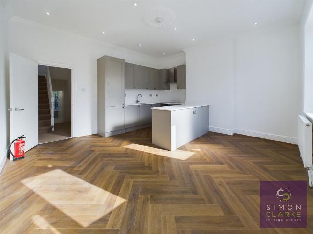 Apartment for rent in Finchley, Greater London