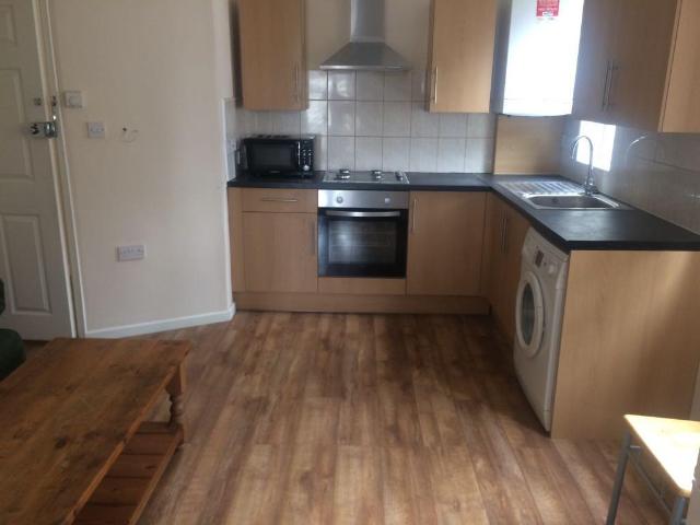 Apartment for rent in Seven Kings, Greater London