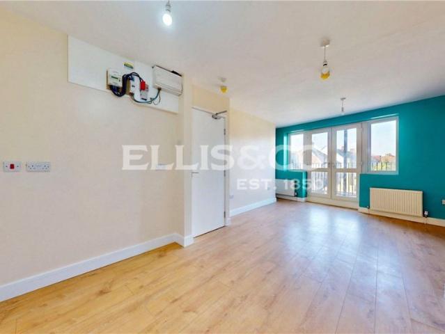 Apartment for rent in Sudbury, Greater London