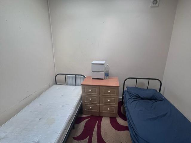 Studio for rent in Seven Kings, Greater London
