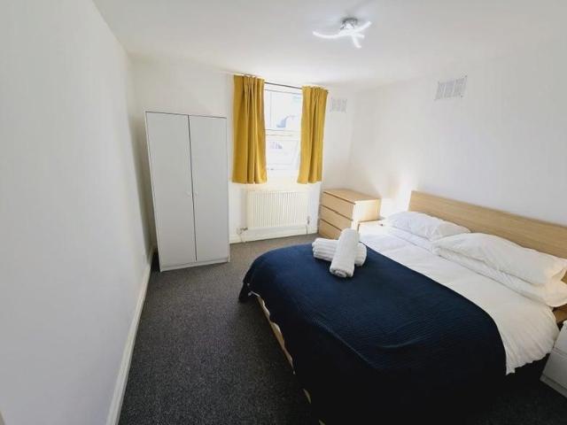 Apartment for rent in Temple Mills, Greater London
