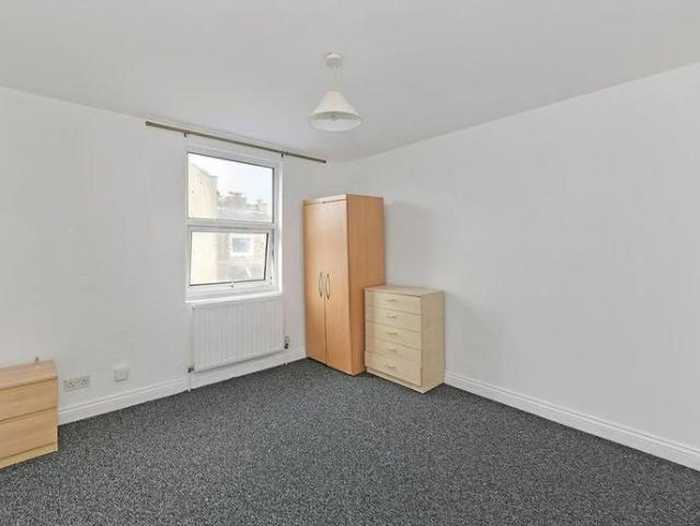 Apartment for rent in Temple Mills, Greater London