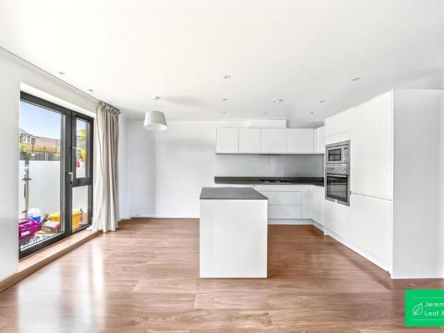 House for rent in Finchley, Greater London