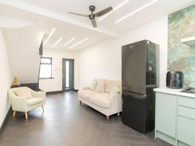 Apartment for rent in London Borough of Barnet, Greater London