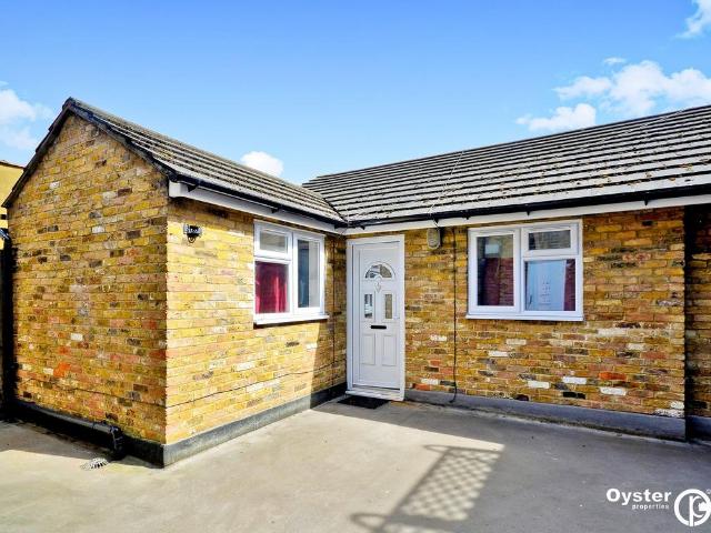 Apartment for rent in London Borough of Barnet, Greater London