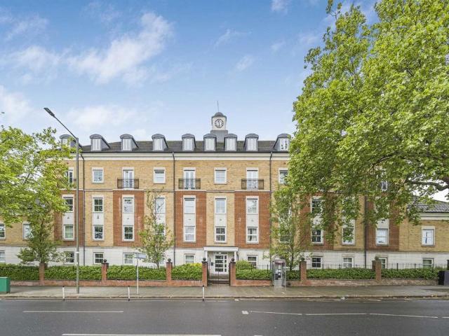 Apartment for rent in London Borough of Barnet, Greater London