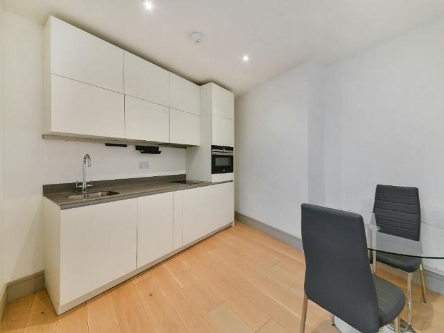 Studio for rent in North Finchley, Greater London