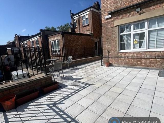 Apartment for rent in Whetstone, Oakleigh Park