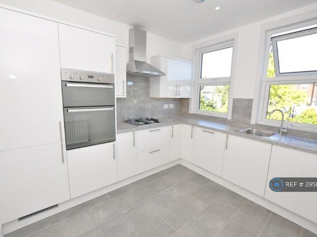 Apartment for rent in Finchley, Greater London