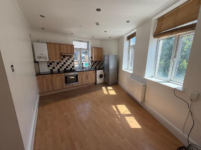 Apartment for rent in Dollis Hill, Greater London