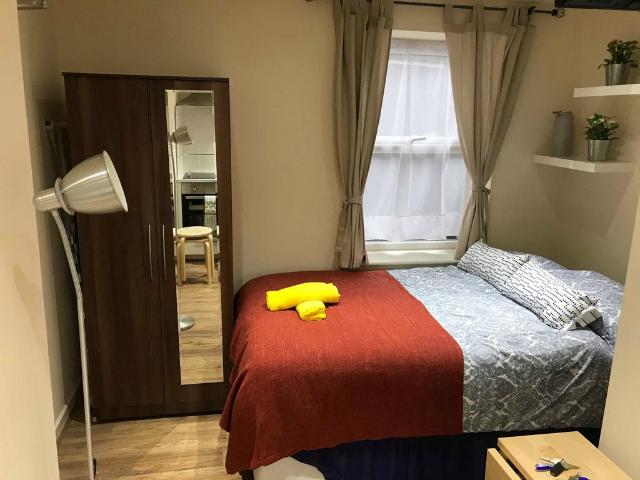 House for rent in Cricklewood, Greater London