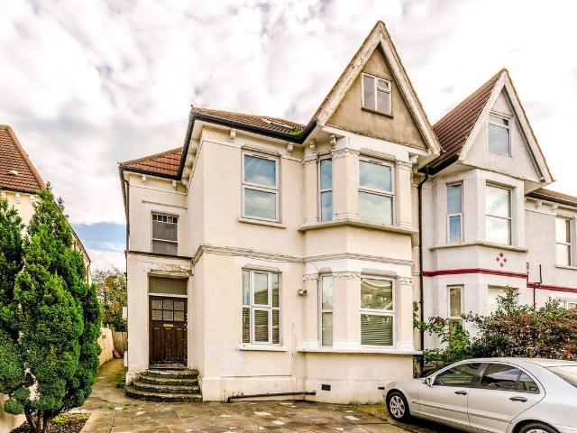 Apartment for rent in Greater London