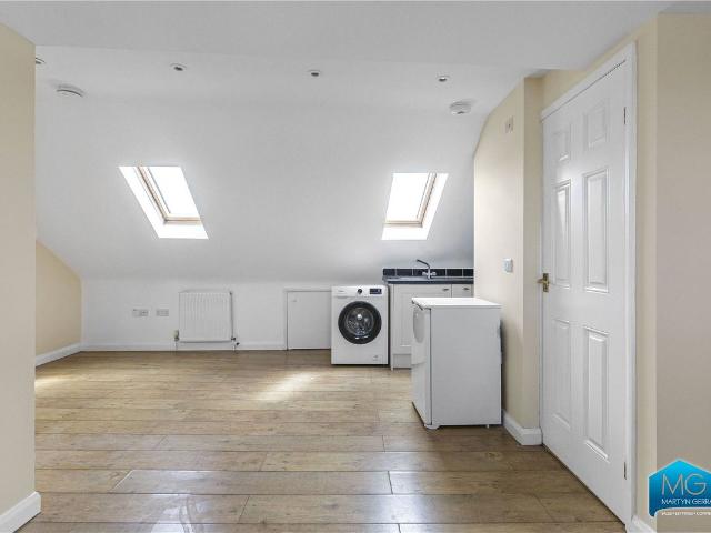 Studio for rent in North Finchley, Greater London